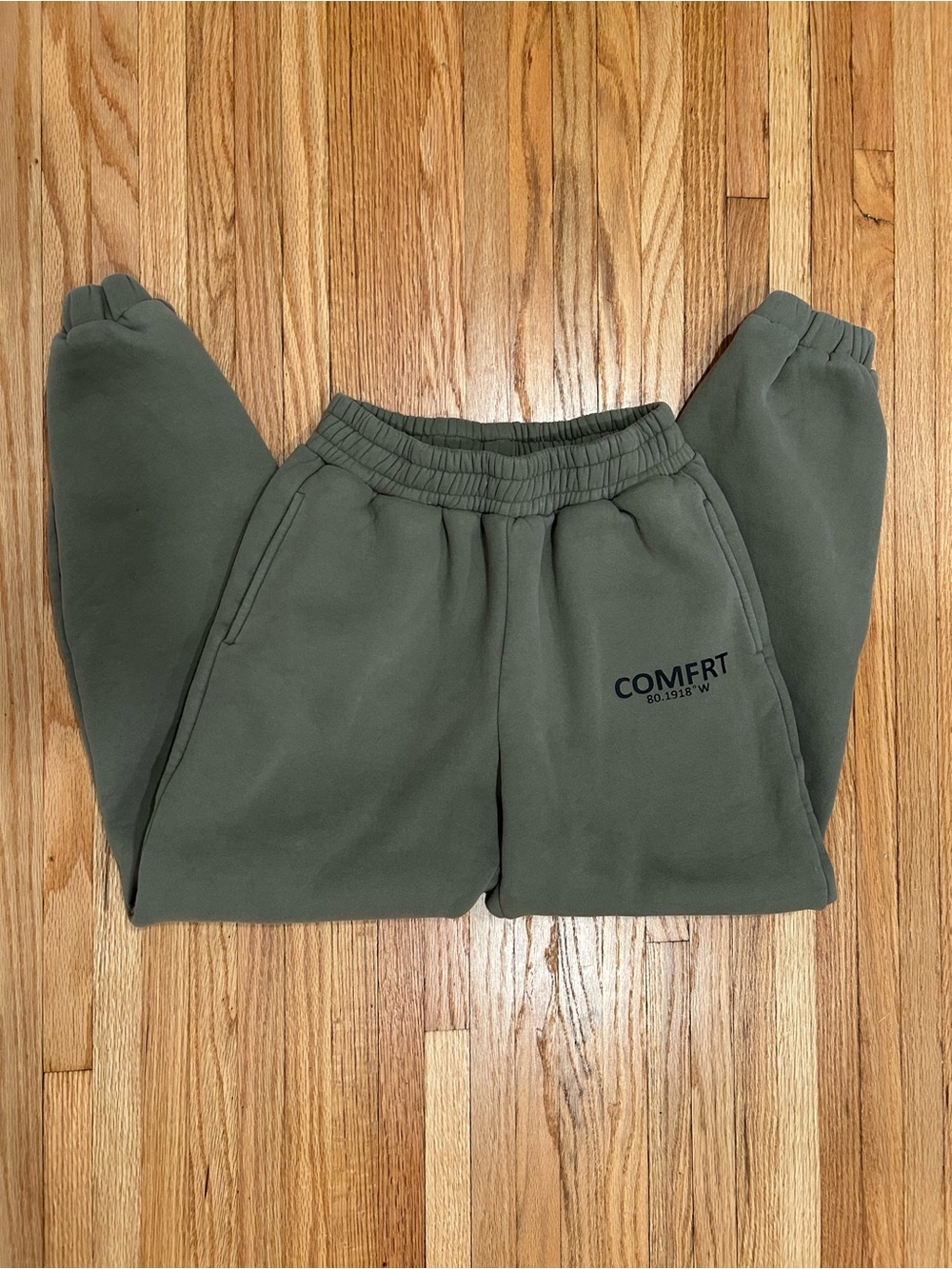 Comfrt Olive Sweatpants Size S